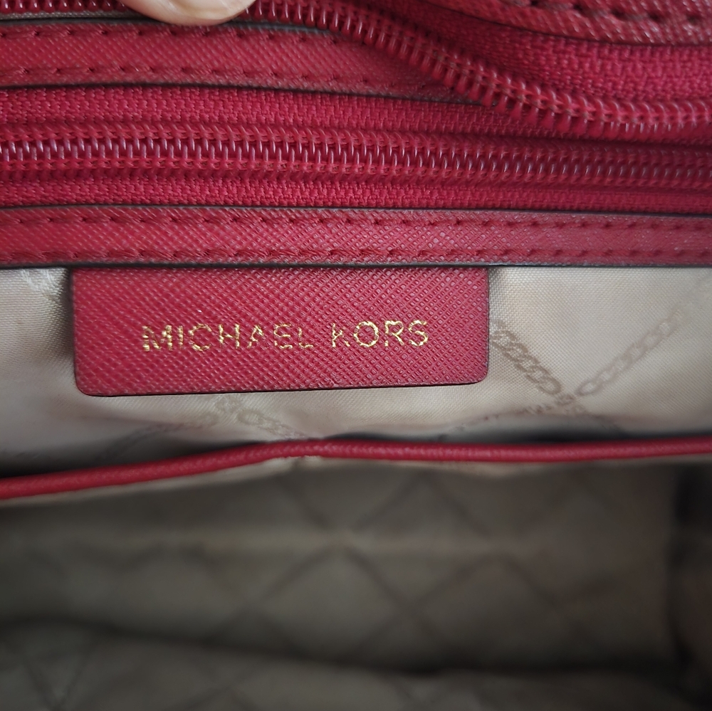 Michael Kors Jet Set Travel Medium Zip Tote Red - Picture 5 of 5